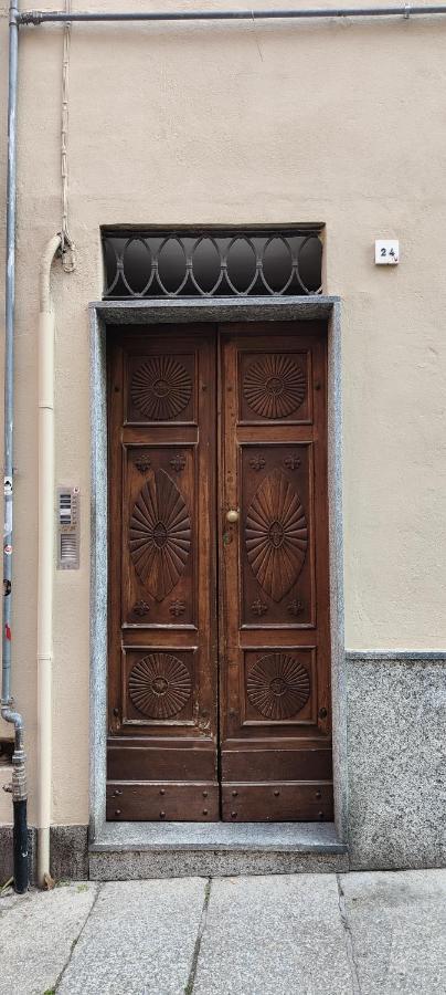 Ca' Balenga - Centralissimo Con Posto Auto Coperto Gratuito Asti Kültér fotó